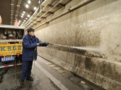 太原建设路火车站下穿通道换“新颜”！