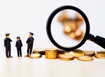 经济日报：紧盯密防证券从业者违规炒股