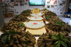 端午粽香情更浓!上海市徐汇区志愿者团队送来千只粽